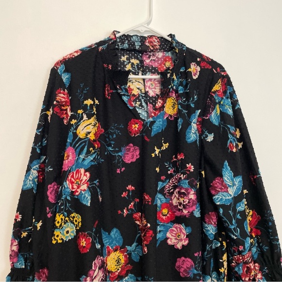 LANE BRYANT Plus Size Smocked Notch Neck Swing Top Black Multi Floral 3/4 Sleeve - Picture 4 of 15